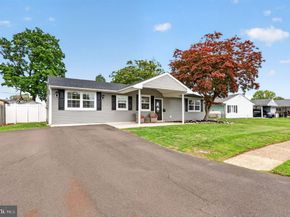 41 Stream Lane, Levittown PA 19055
