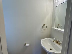 212 Apple Street, Levittown PA 19057