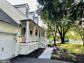212 Apple Street, Levittown PA 19057