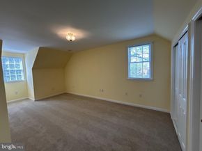 212 Apple Street, Levittown PA 19057