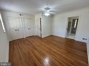 212 Apple Street, Levittown PA 19057