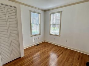 212 Apple Street, Levittown PA 19057