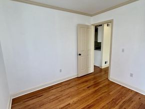 212 Apple Street, Levittown PA 19057