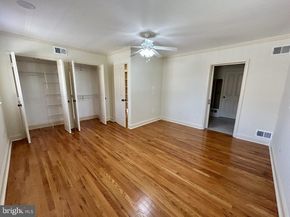 212 Apple Street, Levittown PA 19057