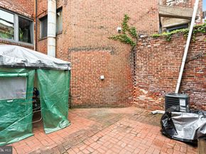 944 New Market Street, Philadelphia PA 19123