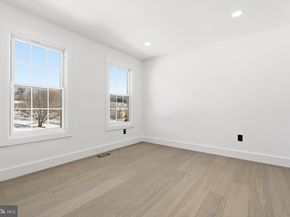 12011 Meadowville Court, Herndon VA 20170