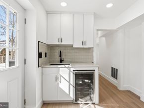 12011 Meadowville Court, Herndon VA 20170
