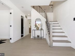 12011 Meadowville Court, Herndon VA 20170