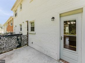 2725 S Walter Reed Drive B, Arlington VA 22206