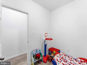 3054 N 10TH Street, Philadelphia PA 19133