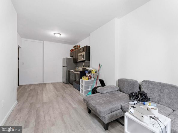 3054 N 10TH Street, Philadelphia PA 19133