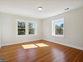 29 Pelham Road, Philadelphia PA 19119