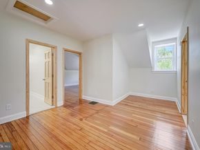 29 Pelham Road, Philadelphia PA 19119