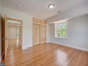 29 Pelham Road, Philadelphia PA 19119