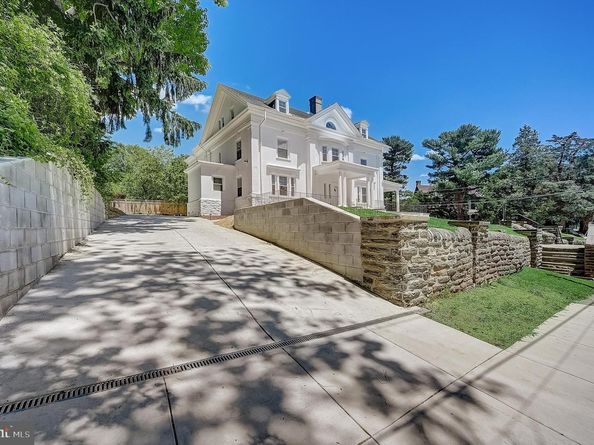 29 Pelham Road, Philadelphia PA 19119