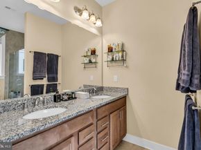 423 Nottoway Walk, Alexandria VA 22304