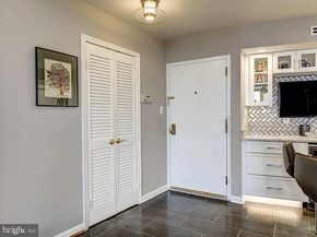 1101 S Arlington Ridge Road 913, Arlington VA 22202