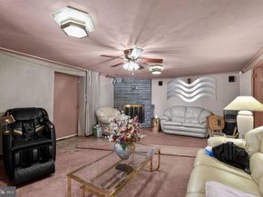 1912 Cobden Road, Glenside PA 19038