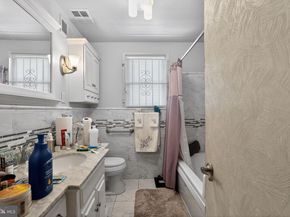 1912 Cobden Road, Glenside PA 19038