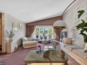 1912 Cobden Road, Glenside PA 19038