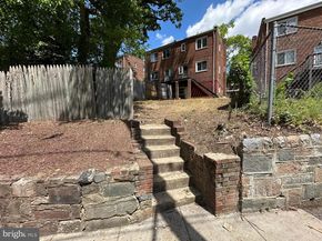521 Oakwood Street SE, Washington DC 20032