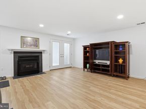 10126 Turnberry Place, Oakton VA 22124