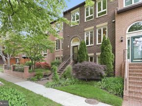 10126 Turnberry Place, Oakton VA 22124
