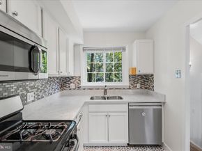 3226 Gunston Road, Alexandria VA 22302