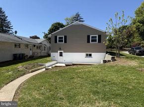 1619 Fitzwatertown Road, Willow Grove PA 19090