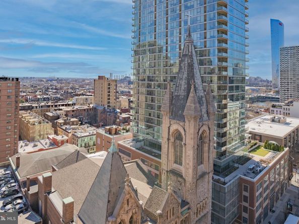 2101 Chestnut Street 1610, Philadelphia PA 19103