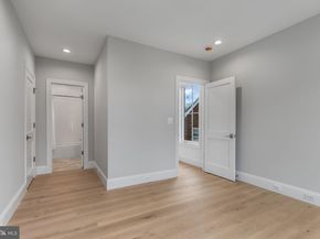 629 N Lincoln Street N, Arlington VA 22201