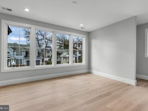 629 N Lincoln Street N, Arlington VA 22201