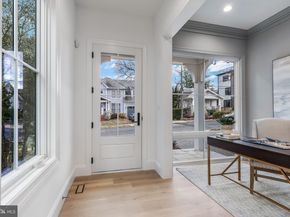 629 N Lincoln Street N, Arlington VA 22201