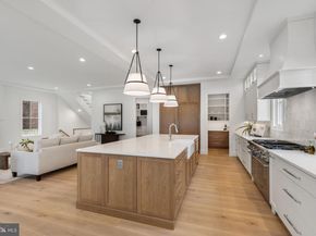 629 N Lincoln Street N, Arlington VA 22201