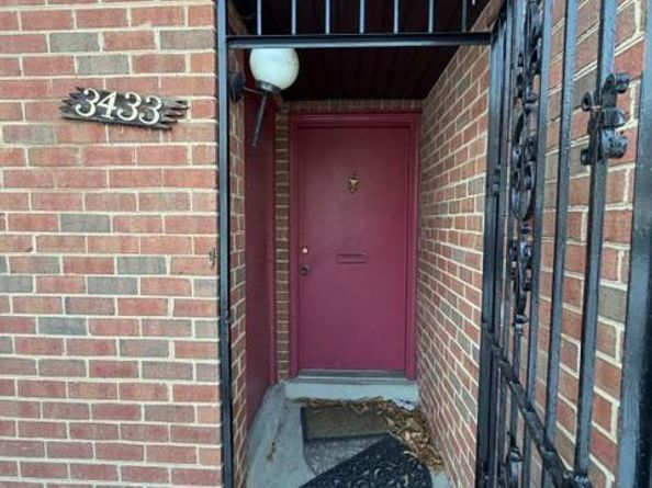 3433 Summit Court NE 3433, Washington DC 20018