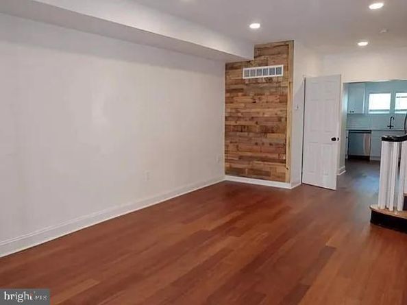 2215 S Mildred Street, Philadelphia PA 19148