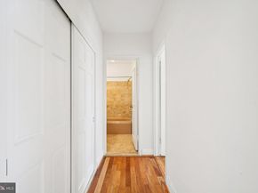 220 W Rittenhouse Square 8B, Philadelphia PA 19103