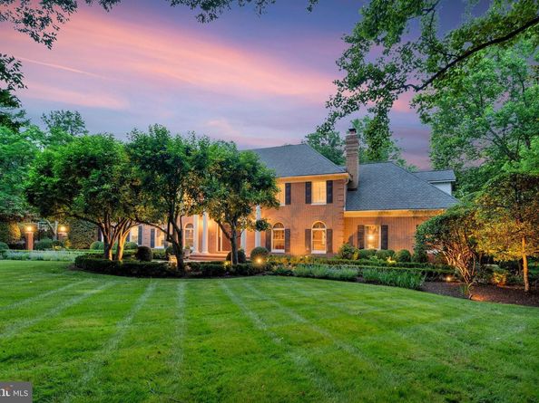 8014 Greenwich Woods Drive, Mclean VA 22102