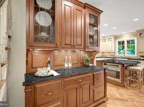 8014 Greenwich Woods Drive, Mclean VA 22102