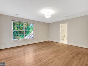 8014 Greenwich Woods Drive, Mclean VA 22102