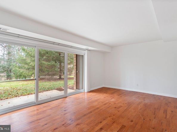 11611 Vantage Hill Road 1A, Reston VA 20190