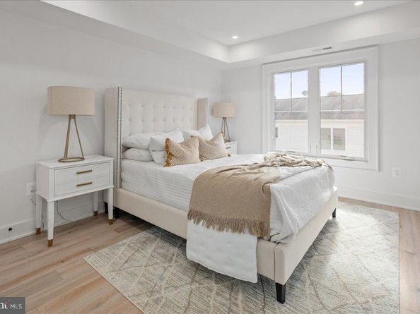 915 N Irving Street, Arlington VA 22201