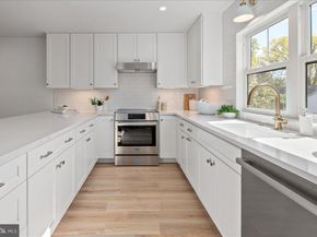 915 N Irving Street, Arlington VA 22201