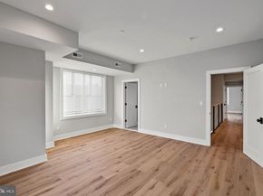 513 Salmon Street, Philadelphia PA 19125