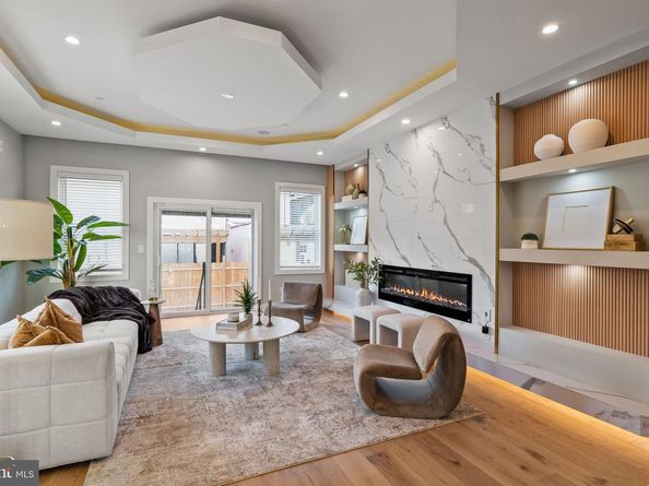 513 Salmon Street, Philadelphia PA 19125