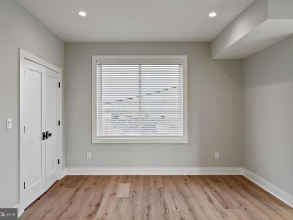 513 Salmon Street, Philadelphia PA 19125