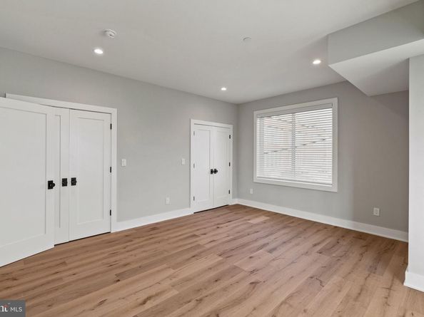 513 Salmon Street, Philadelphia PA 19125