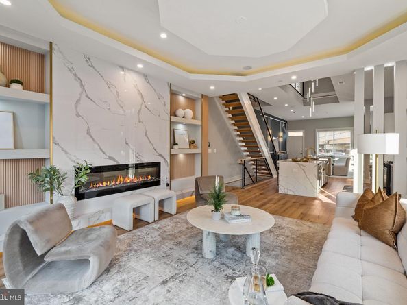 513 Salmon Street, Philadelphia PA 19125