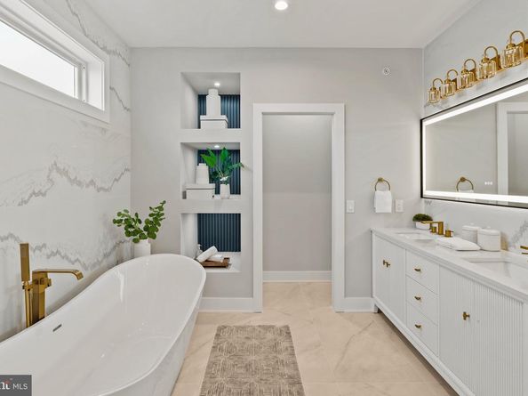 513 Salmon Street, Philadelphia PA 19125