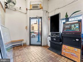 1542 W Diamond Street, Philadelphia PA 19121